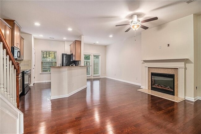 5004 Longview Walk