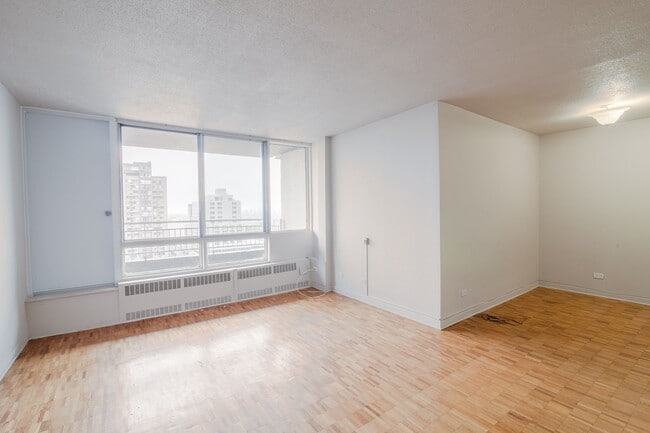 Photo - 1975 Maisonneuve Blvd W Unité 404