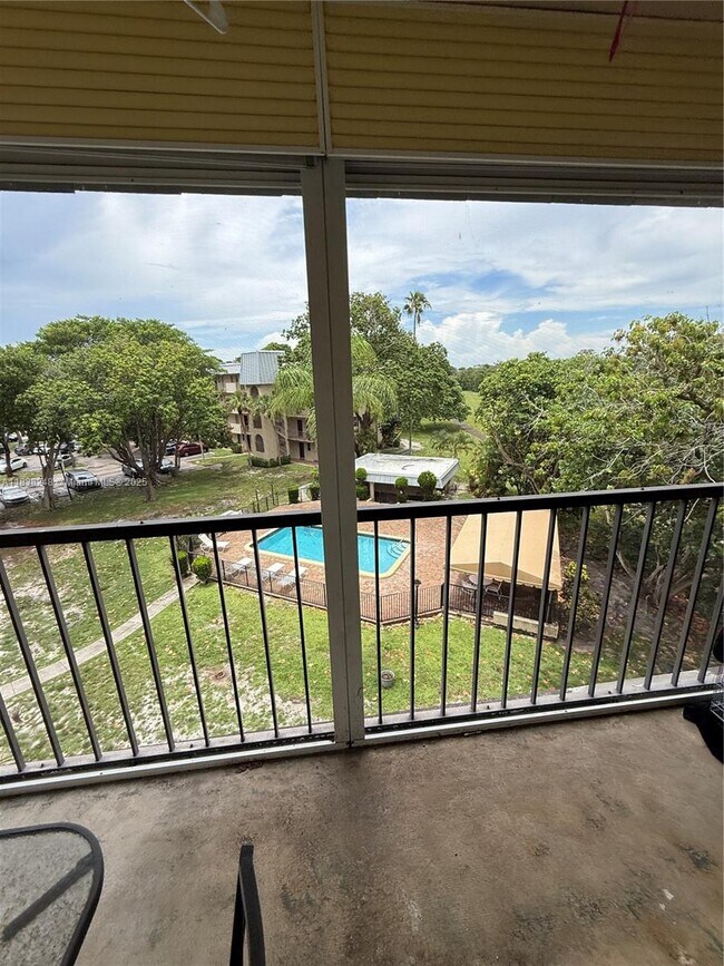 Photo - 5961 N Falls Cir Dr Unit 408