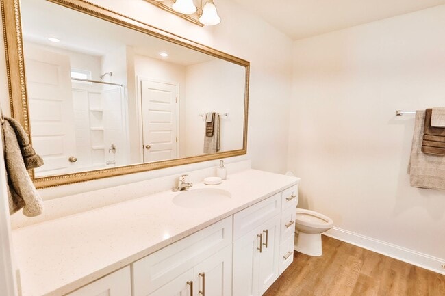 Photo - 568 Gov Treutlen Cir