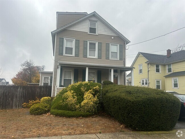 Building Photo - 10 Colt Ave Rental