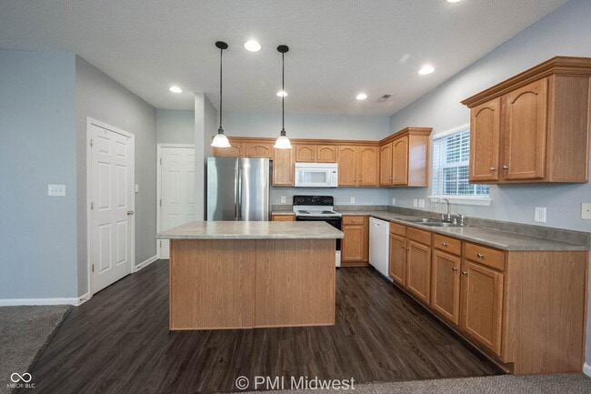 Photo - 3460 Firethorn Drive