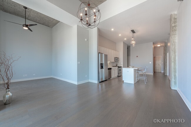 Photo - 321 S Sangamon St Unit 901