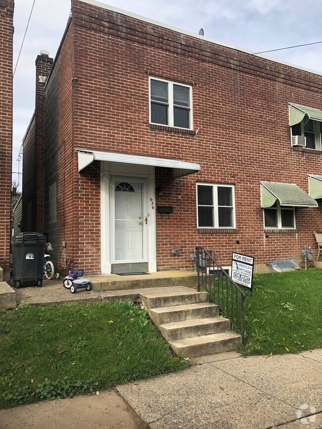 Building Photo - 636 N Mary St Rental