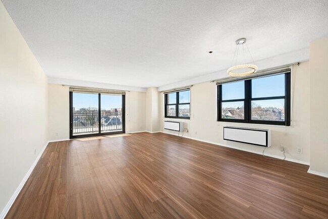 Photo - 7855 JFK Blvd E Unit 6L