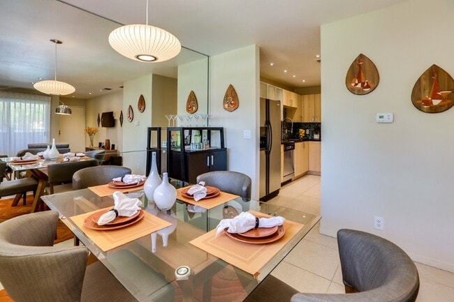 Photo - 420 N Villa Ct Unit 200