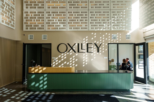 Oxlley Entry