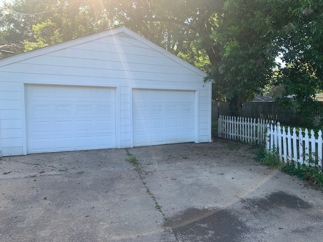 Photo - 1897 Cherry Rd