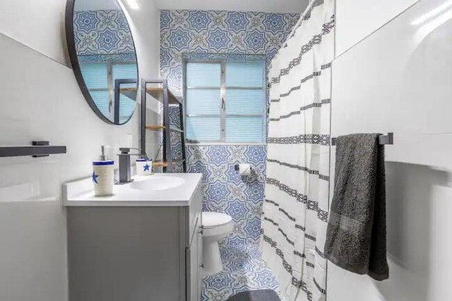 2014 Newman St Unit 1