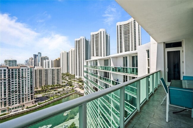 Photo - 100 Bayview Dr Unit PH31