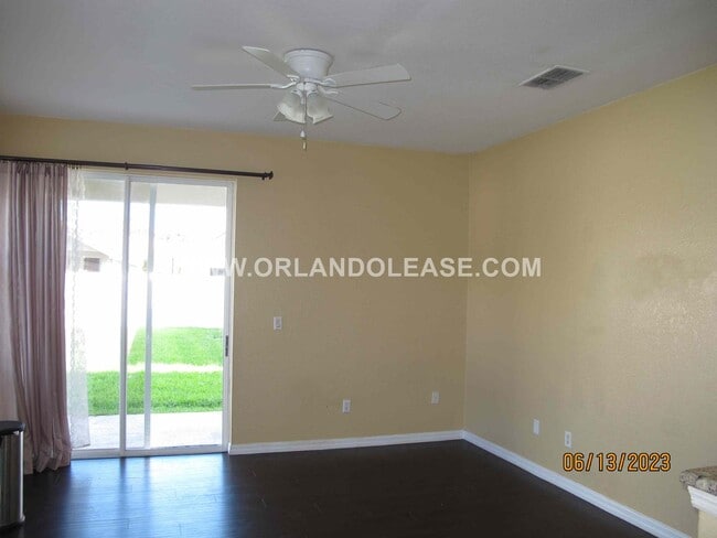 Photo - 4 bed 2.5 bath home located in Greenbriar at Tuscawilla Community !