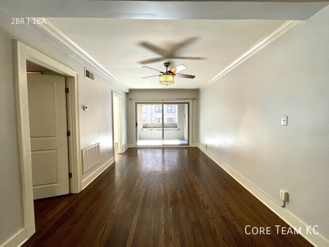 Photo - 710 W 48th St Unit 101