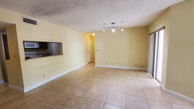 Photo - 9899 Westview Dr Unit 1300