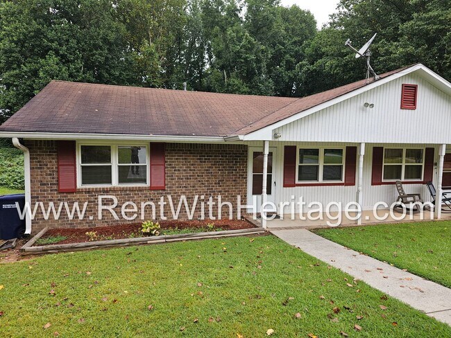 Photo - FANTASTIC 2 BEDROOM 1.5 BATH DUPLEX WITH ALL THE UPGRADES / GREAT LOCATION