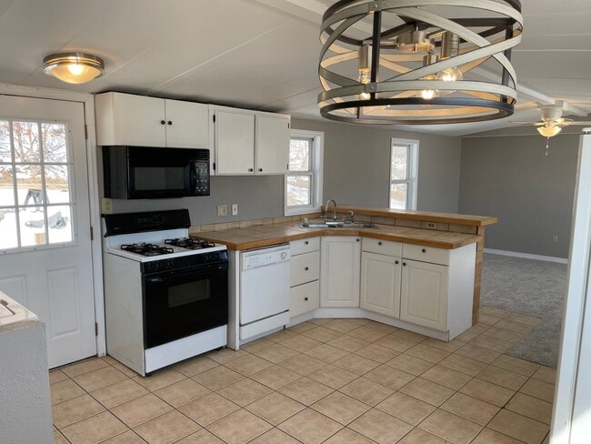 Photo - 15435 E Cherry Creek Rd