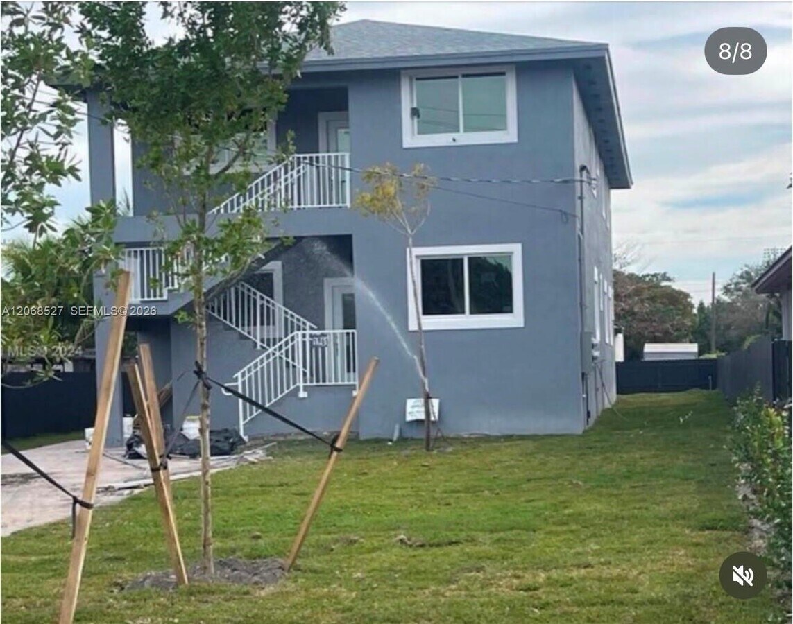 Photo - 1961 NW 25th Ave Unidad 1