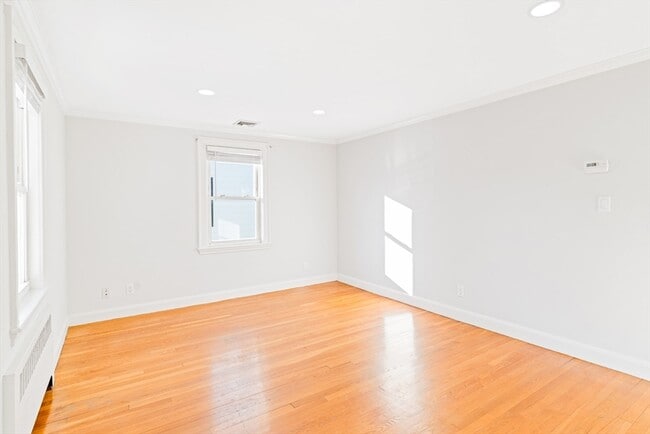 Photo - 126 Washington Ave Unit 2