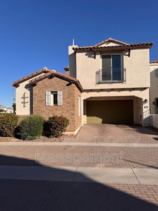 Building Photo - 2432 E Lovebird Ln