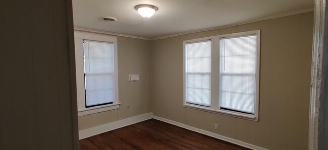 Photo - 580 Josephine St