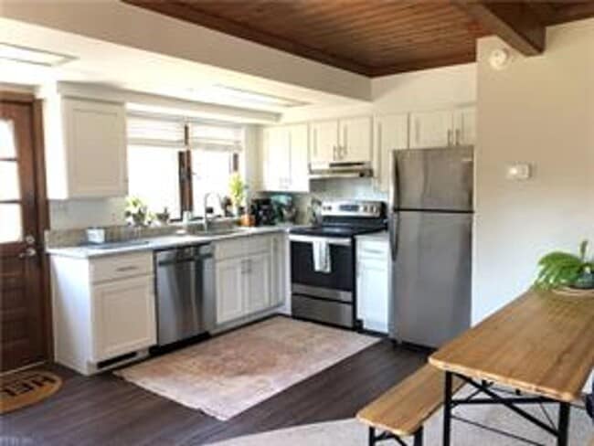 Photo - North End Beach Cottage 2 Bedroom 1 Bath