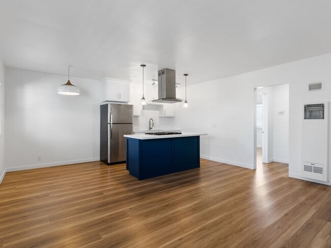 Photo - 936 Cedar Ave Unit 12