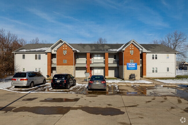 Photo - Modern Living. Connected Location. Rochester Manor in Muncie.