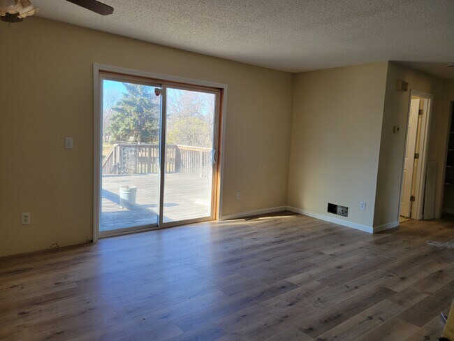 Photo - 11024 Swallow St NW