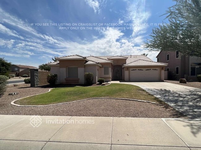 Building Photo - 2995 E Santa Rosa Dr