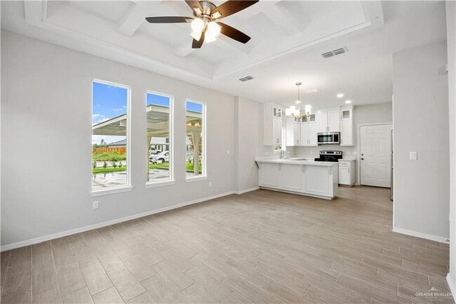 Photo - 12 Deluxe St Unit 2