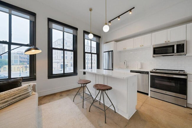 Photo - 505 E Travis St Unidad ID1267108P
