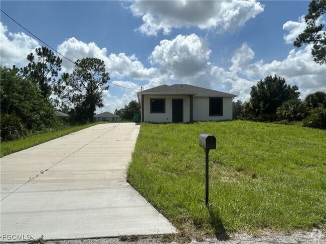 Building Photo - 5005 Gramercy Rd Rental