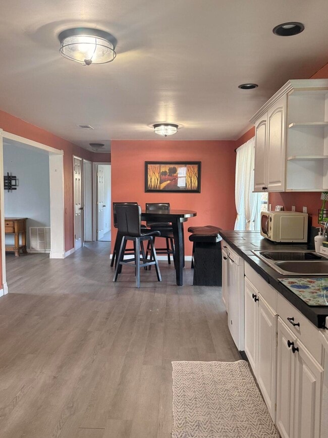 Photo - 1881 SE Manth Ln