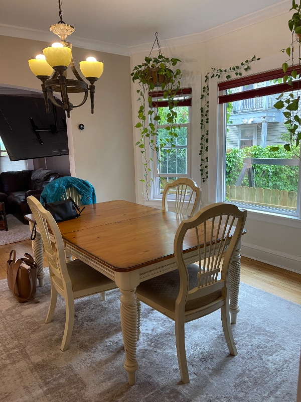 Photo - 2115-2117-2117 N Newhall St Apartment Unit 2115