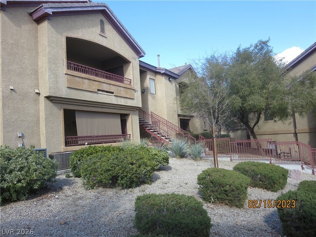 Building Photo - 8250 N Grand Canyon Dr Unit 1030
