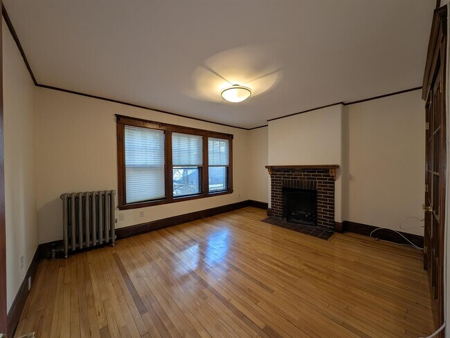 Photo - 7 Story St Unit 3