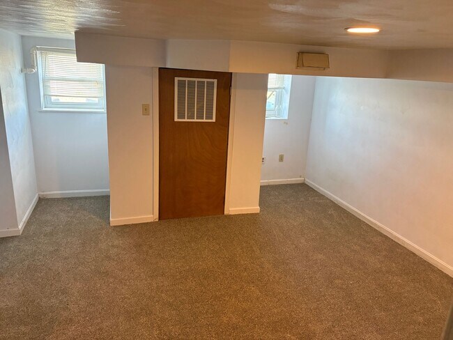 Photo - 705 Short St Unit 1