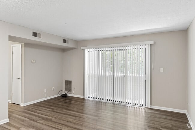 Sierra - 2BR, 2BA - 970SF - Living Room