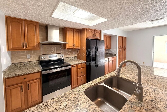 Photo - 1801 E Orangeside Rd