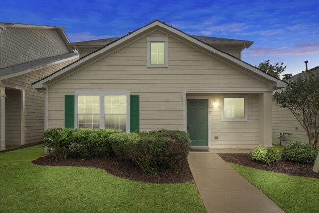 Photo - 1617 Nichole Woods Dr