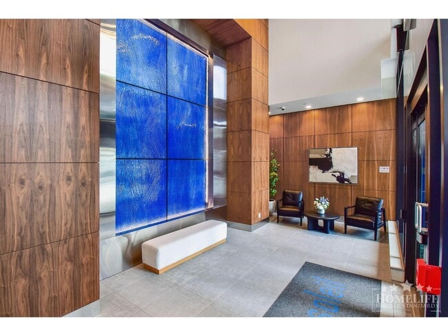 Photo - 1588 Johnston Rd Unité 307