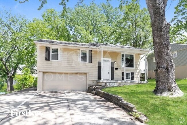 Building Photo - 805 N Powahatan Dr Rental