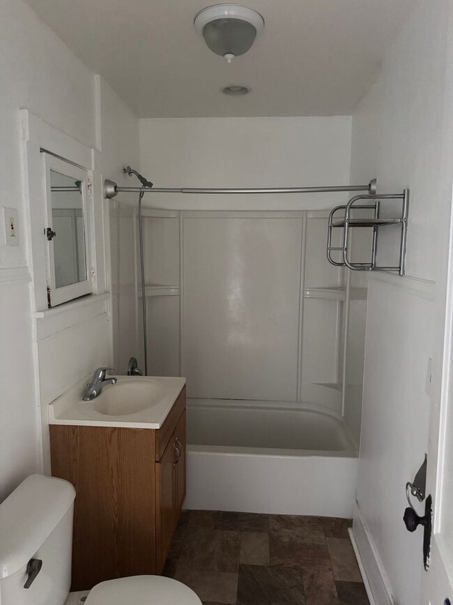 Photo - 3071-3071 S Wentworth Ave Unit Upper Apt