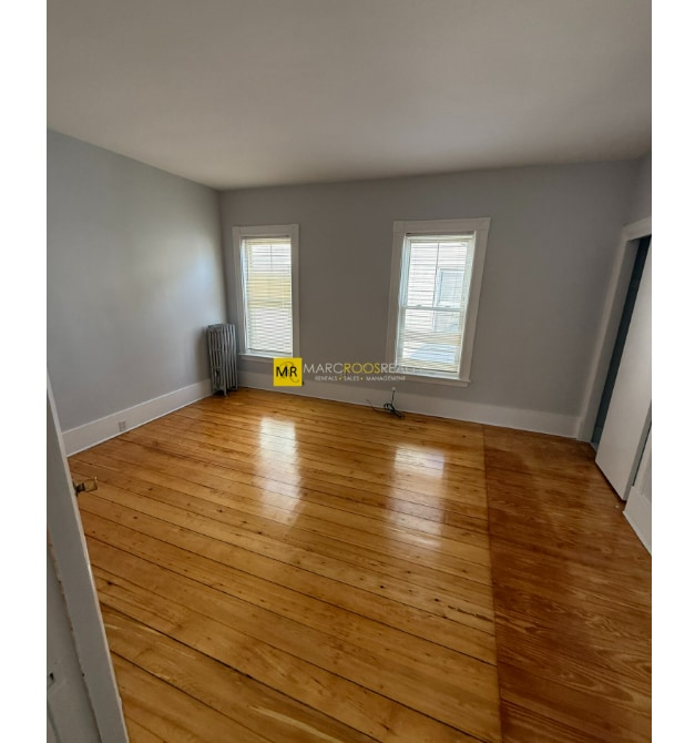 Building Photo - 68 Willow Ave Unit 2-1 Rental