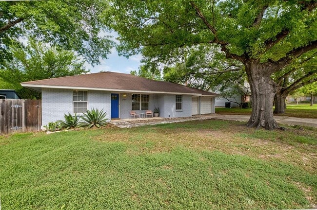 Building Photo - 5608 Cordell Ln Rental