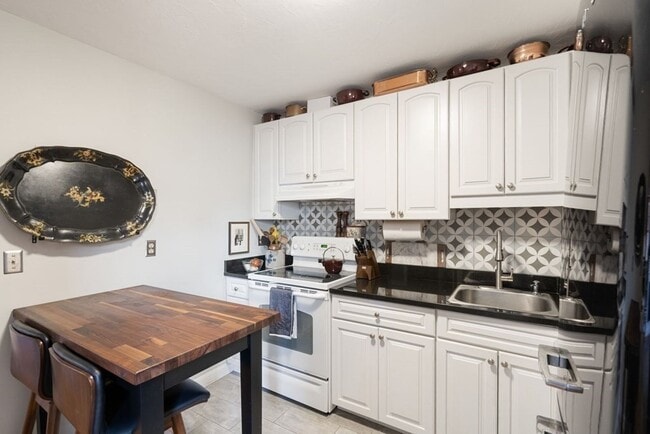 Photo - 9 Hancock St Unit 4