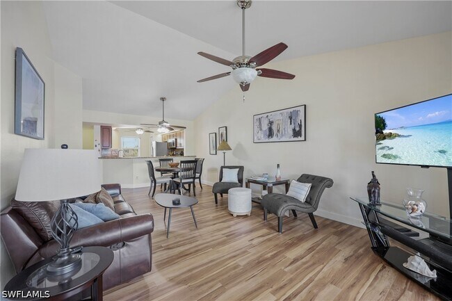 Photo - 2050 W Crown Pointe Blvd Unidad C214
