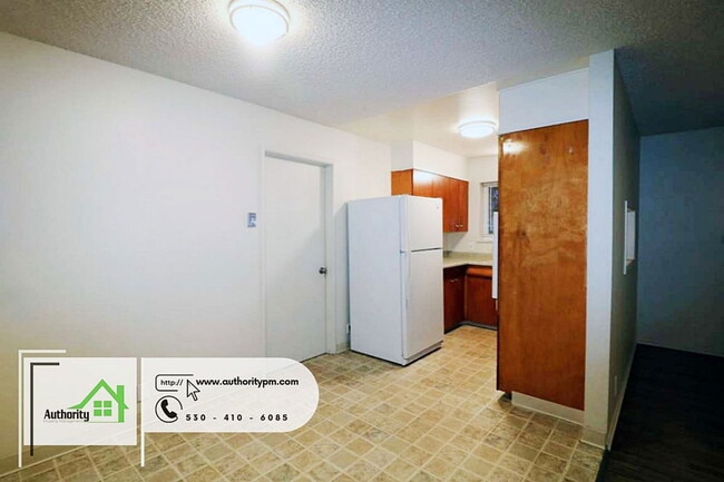 Photo - 1635 Mesa St