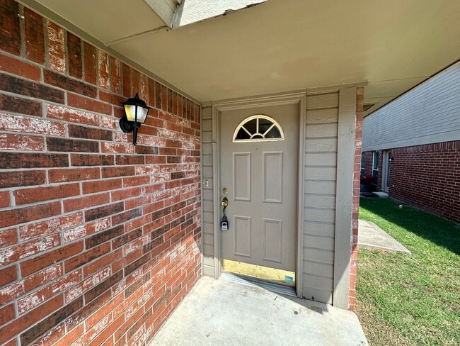 Photo - 3201 Conestoga Dr Unit 3201A