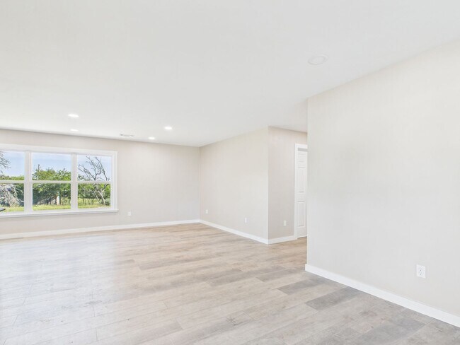 Photo - Harper TX Rental