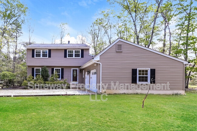 Photo - 44 Red Oak Dr